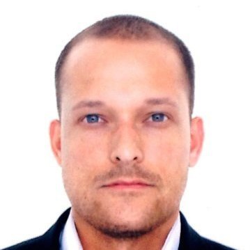 Gustavo Prada representante legal Life Suministros Médicos